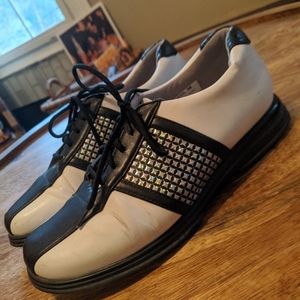 Black and White Sandbaggers golf shoes